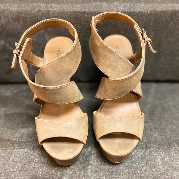 Indigo Rd Brown Wedges - Picture 2 of 6